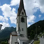 Haus Bergfried ترينس
