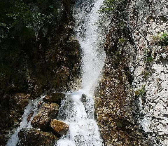 アパート Haus Bergfried トリンス